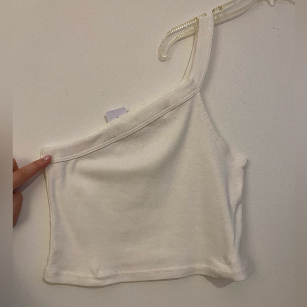 One shoulder crop shirt